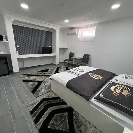 Adel Apartman Kisujszallas Luaran gambar