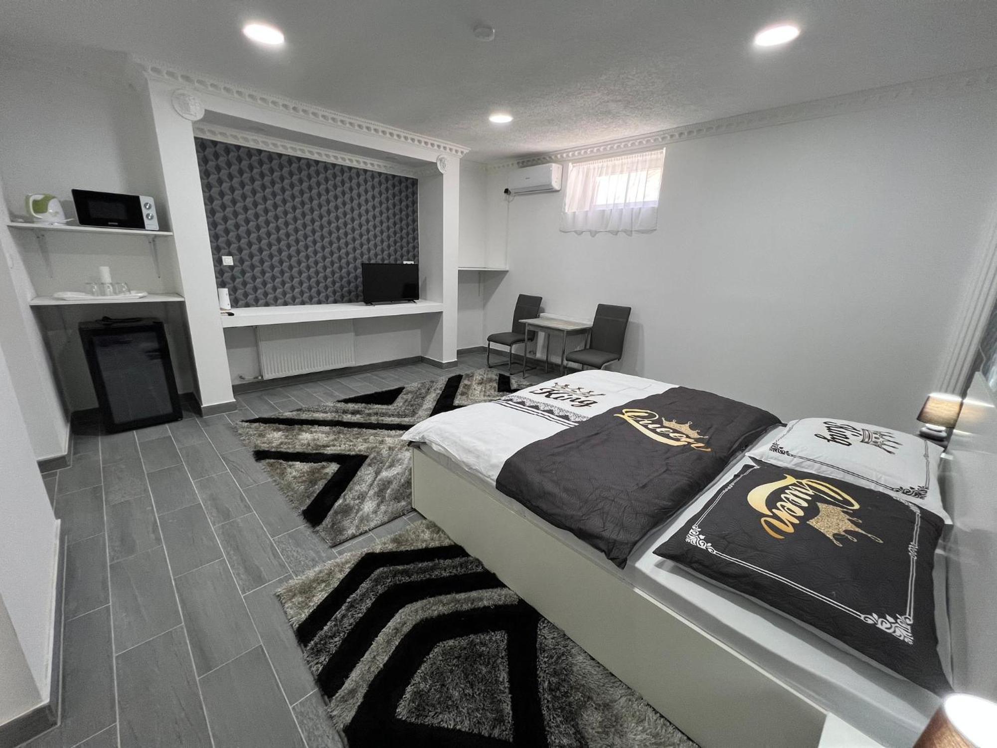 Adel Apartman Kisujszallas Luaran gambar